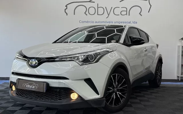 Toyota C-HR 1.8 Hybrid Square Collection