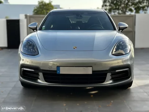 Porsche Panamera 4 E-Hybrid 10 Years Edition