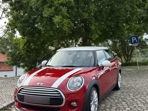 MINI 5 Portas Cooper D Auto