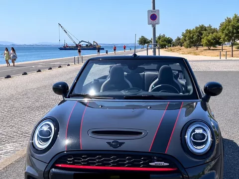 MINI Cabrio John Cooper Works Auto Desportiva