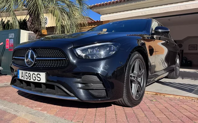 Mercedes-Benz E 220 d AMG Line