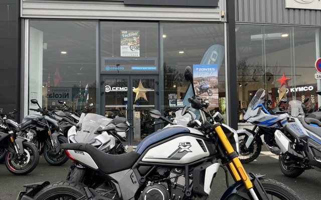 CF MOTO 700 CLX HERITAGE - A2 | Village motos