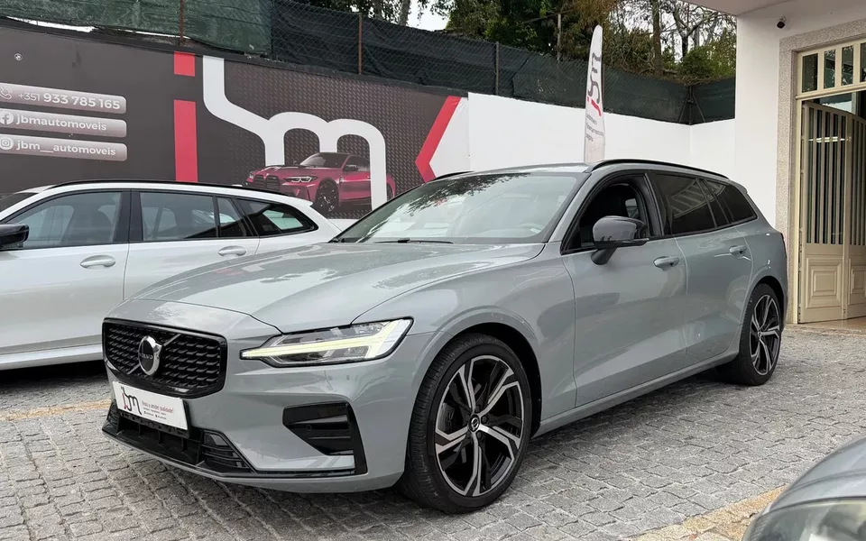 Volvo V60 2.0 B4 Plus Dark Auto