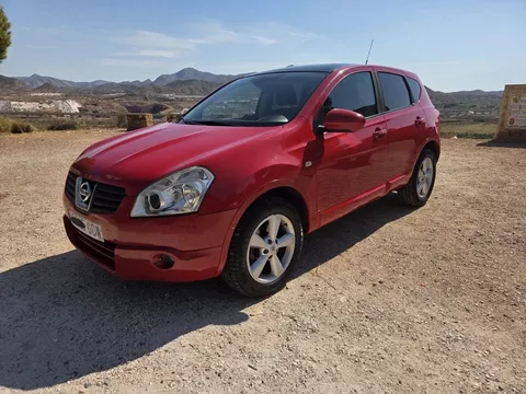 NISSAN Qashqai Q+2 1.5dCi Tekna 4x2