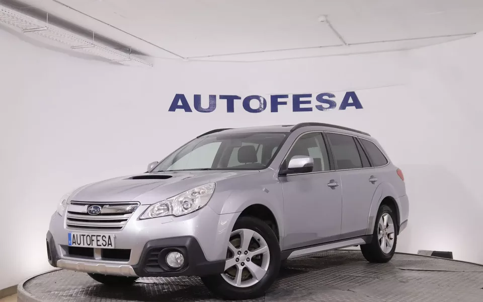 Subaru Outback 2.0 TDI EXECUTIVE LINEARTRONIC AUTO 150CV 5P # CUERO, TECHO ELEC, NAVY, PARKTRONIC