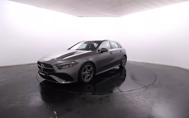 Mercedes-Benz Classe A - 180 d AMG Advanced Plus Cx. Aut. GPS / Cam. Traseira / Teto de Abrir Panorâmico / Pack Premium / JLL