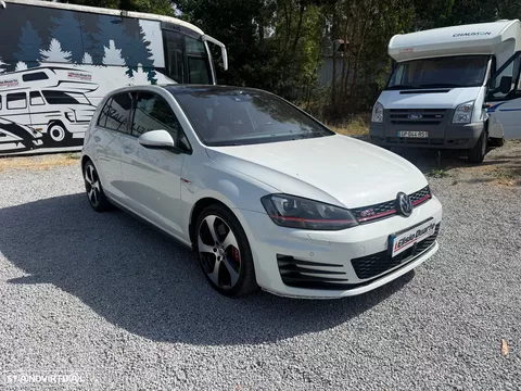 VW Golf GTI Performance BlueMotion DSG