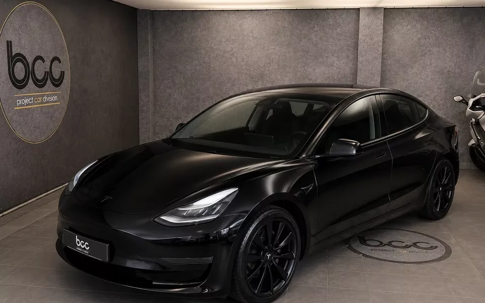 Tesla Model 3 Standard Range Plus RWD