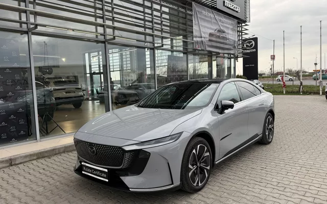 Mazda 6e 2025