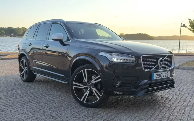 Volvo XC 90 2.0 D4 R-Design
