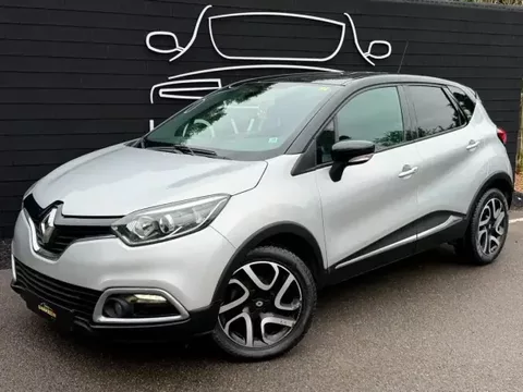Renault Captur 2016 Energy TCe 120 EDC Experience