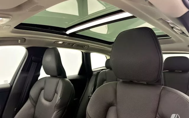 VOLVO XC60 XC60 T6 Recharge Plus Dark - 38900€ en Toledo