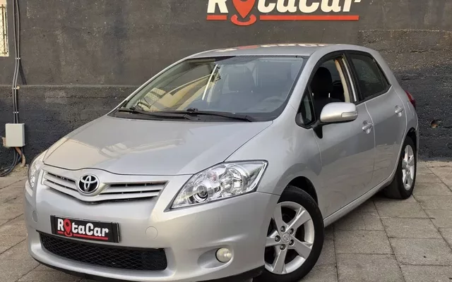 Toyota Auris 1.4 D-4D Comfort MM+Navi