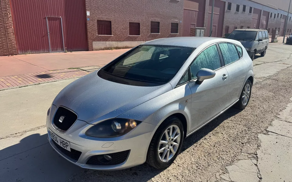 SEAT León León 1.6TDI CR Reference - 5000€ en Renedo de esgueva