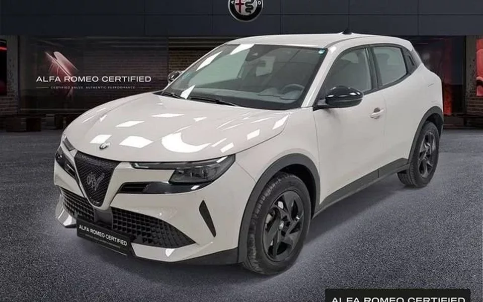 ALFA ROMEO Junior Ibrida 100kW (136CV) -