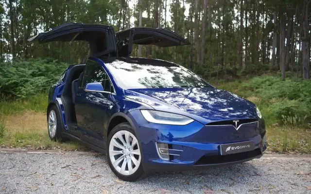 Tesla Model X 2018 75D