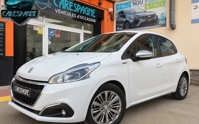 PEUGEOT 208 208 1.2 PureTech S&S Signature 82 - 7900€ en Alcarràs
