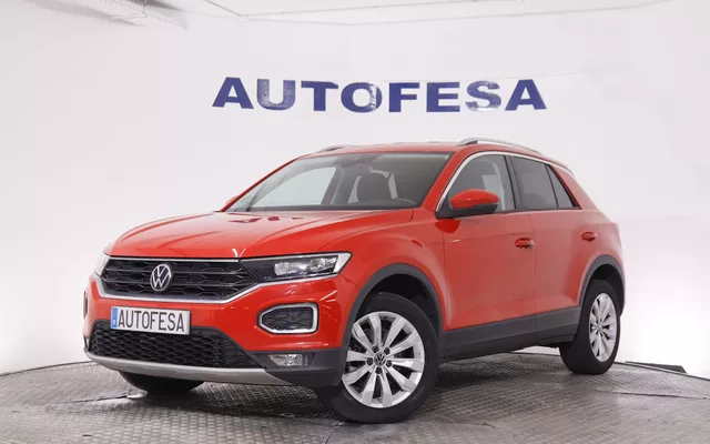 Volkswagen T-roc 2.0 TDI ADVANCE 150CV 5P OPCIONALES 2616 EUROS # IVA DEDUCIBLE,NAVY,CAMARA TRASERA,PARKTRONIC