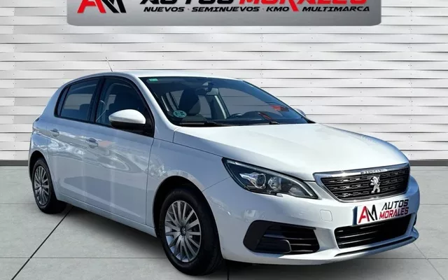PEUGEOT 308 308 1.2 PureTech S&S Business Line 110 - 9950€ en Ayamonte