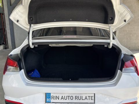 Hyundai Elantra Benzina 1.6