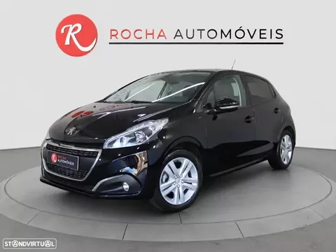 Peugeot 208 1.2 PureTech Signature