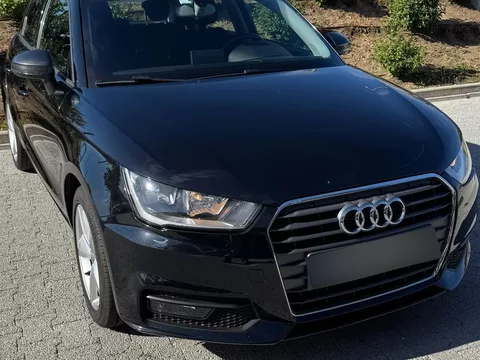 Audi A1 Sportback 1.4 TDI Design S tronic