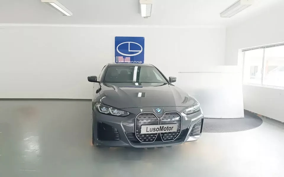 BMW i4 eDrive40 Pack Desportivo M