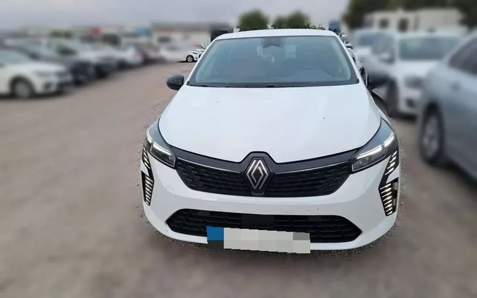 RENAULT Clio Evolution dCi 100 (74kw)