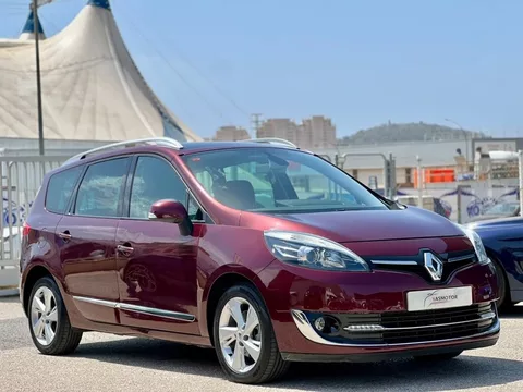 RENAULT Scénic Grand Scénic 1.6dCi Bose Ed. Energy 7pl.130S&S