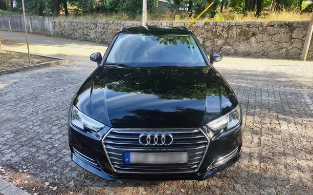 Audi A4 Avant 2.0 TDI S tronic