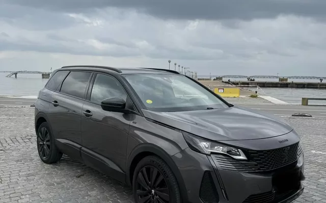 Peugeot 5008