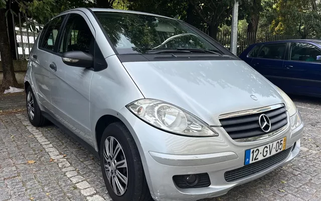 Mercedes-Benz A 180