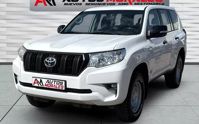 TOYOTA Land Cruiser Land Cruiser D-4D GX 7 plazas