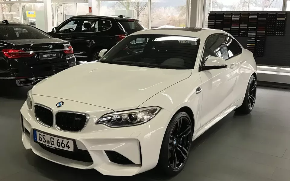 BMW M2 Standard