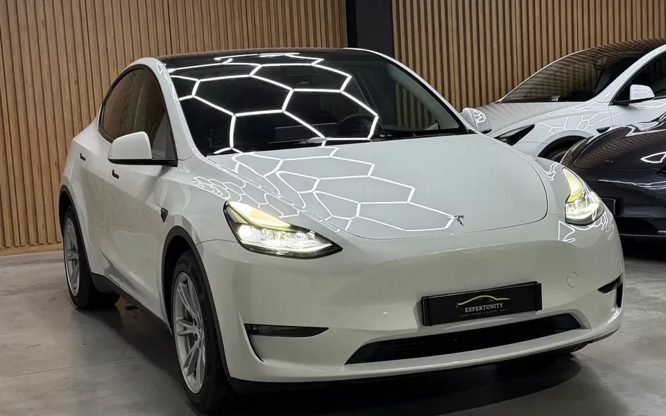 Tesla Model Y Long Range Tração Integral