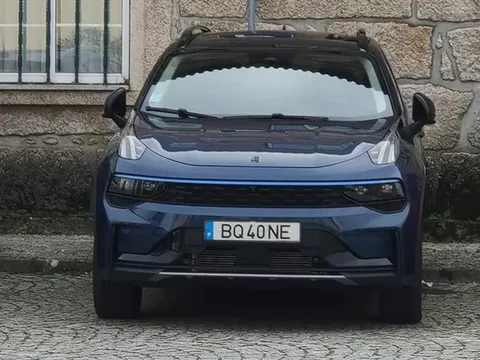 Lynk & Co 1 2023 .