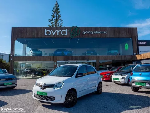 Renault Twingo E-Tech. 22 Urban Night