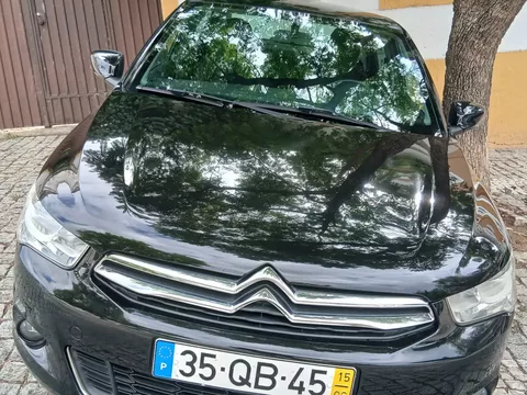 Peugeot 1007