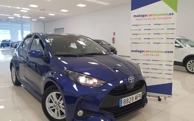 TOYOTA Yaris Yaris 120H 1.5 Business Plus