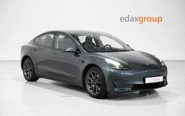 Tesla Model 3 Long Range RWD