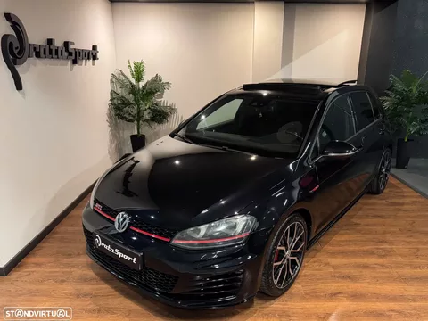 VW Golf GTI Performance BlueMotion DSG