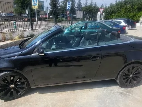 VOLKSWAGEN Eos Eos 2.0TDI Individual DPF - 6995€ en Carbajosa de la sagrada