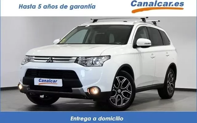 MITSUBISHI Outlander Outlander 220DI-D Kaiteki AT 4WD
