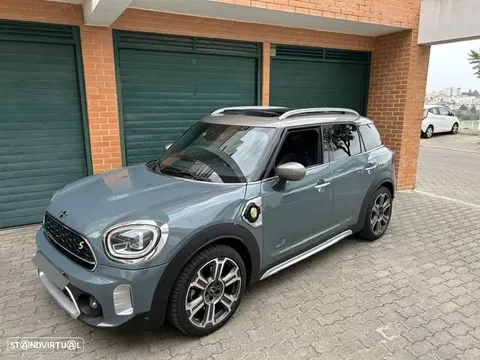 MINI Countryman Cooper SE ALL4 Yours Auto