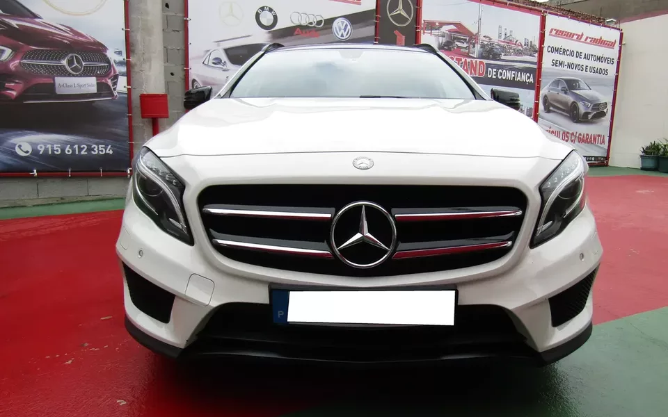Mercedes-Benz GLA 220 CDI 4Matic 7G-DCT AMG Line