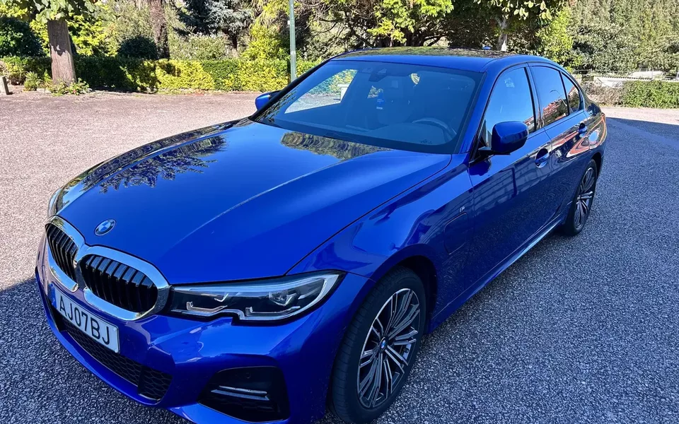 BMW 330