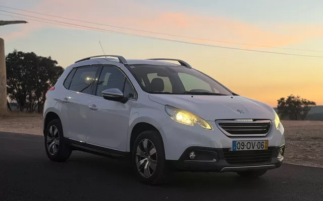 Peugeot 2008 1.6 e-HDi Allure 2-Tronic