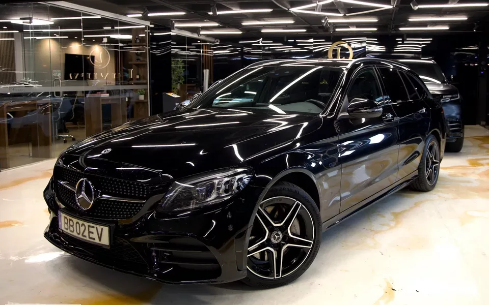 Mercedes-Benz C 300 de T 9G-TRONIC AMG Line