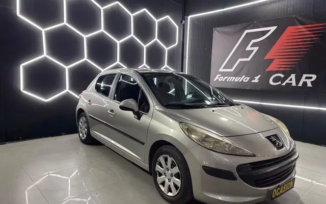 PEUGEOT 207 207 1.6HDI Confort