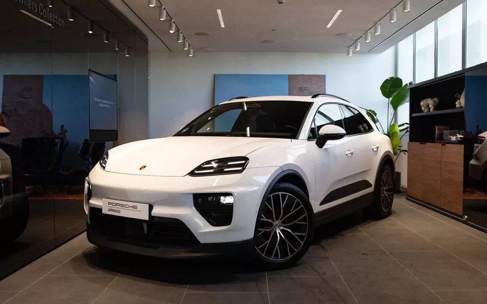 Porsche Macan Electric 4